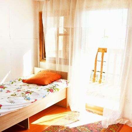 Tong Guesthouse Bermet מראה חיצוני תמונה
