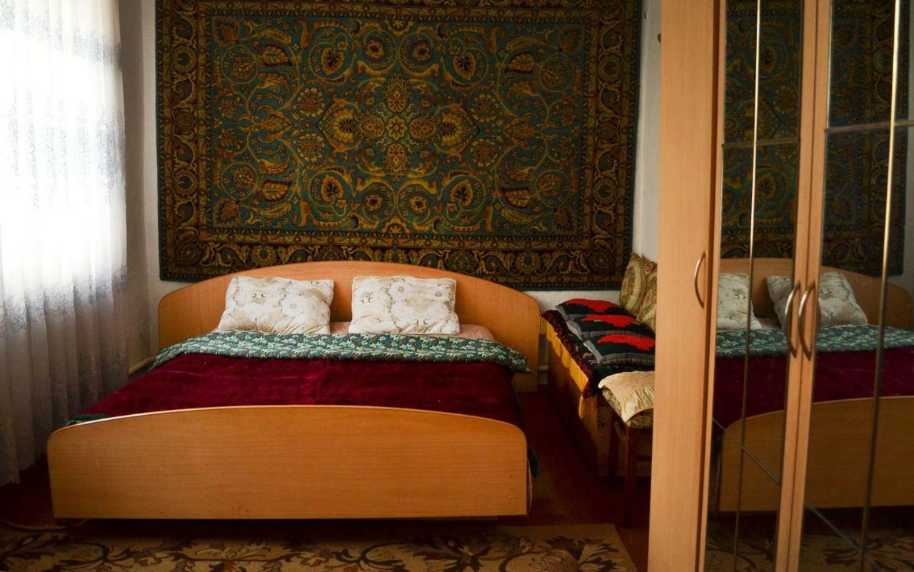 Tong Guesthouse Bermet מראה חיצוני תמונה