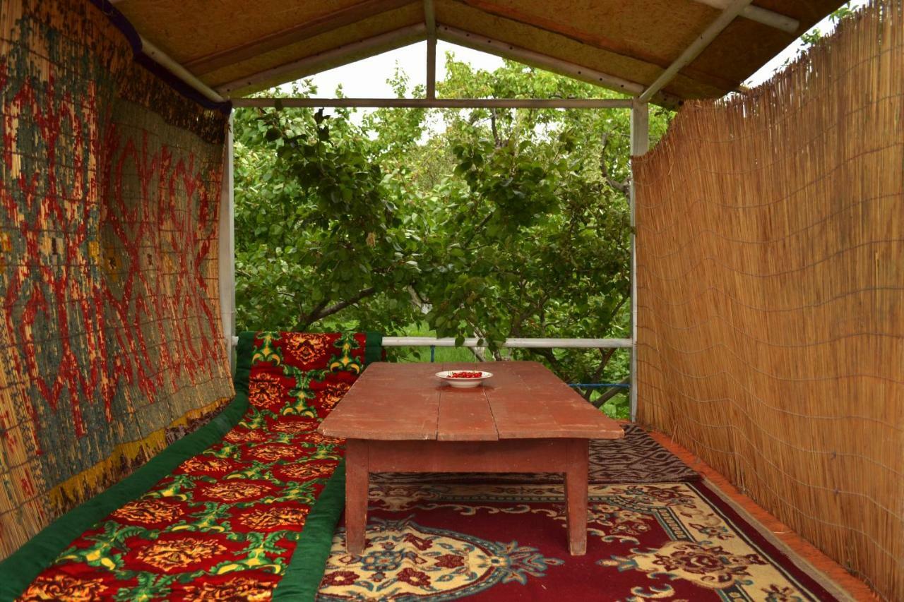 Tong Guesthouse Bermet מראה חיצוני תמונה