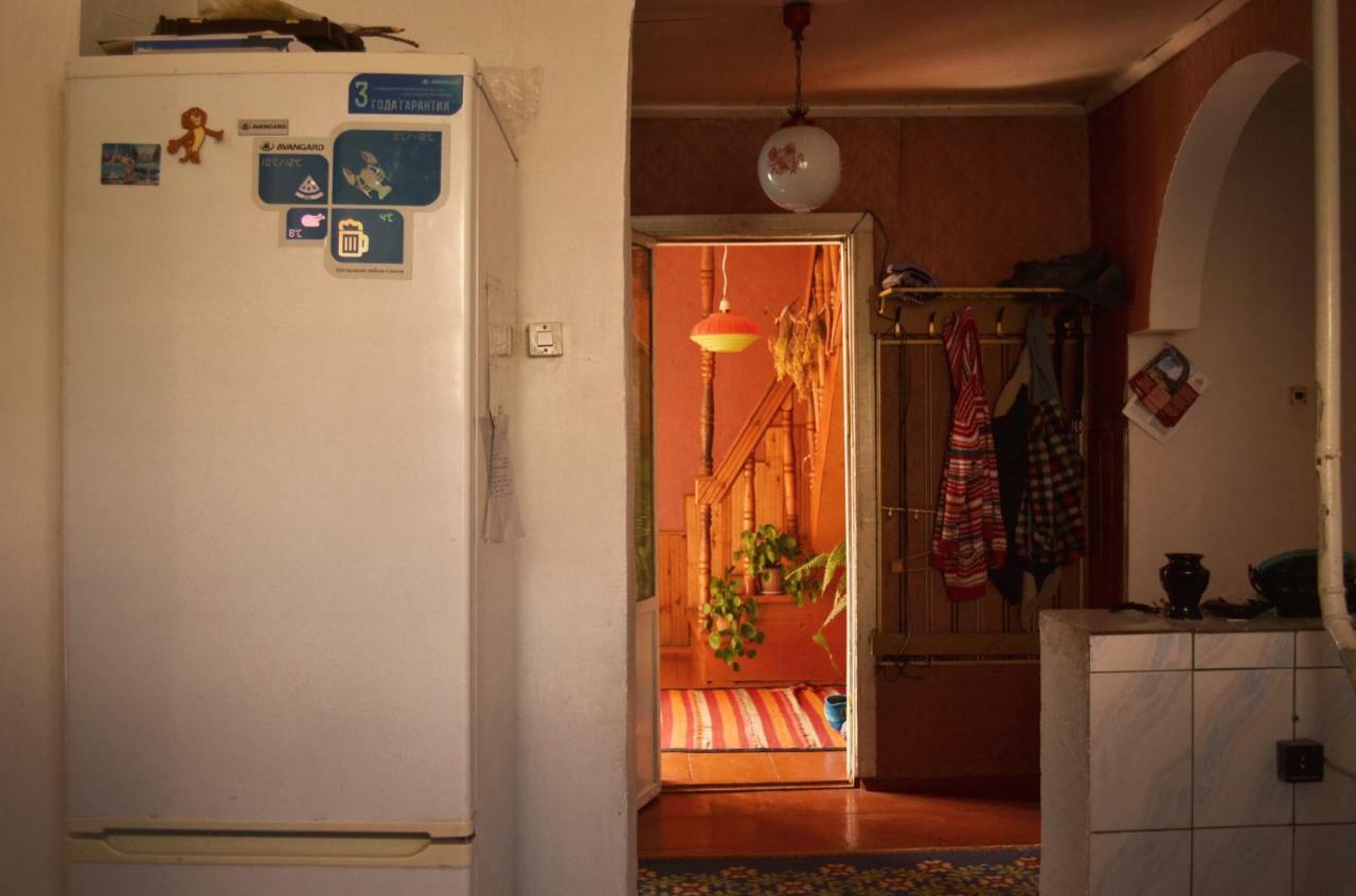 Tong Guesthouse Bermet מראה חיצוני תמונה